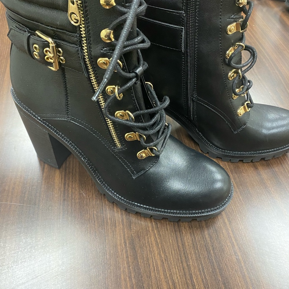 G by Guess Jaylee Lace Up Combat Boots size 11